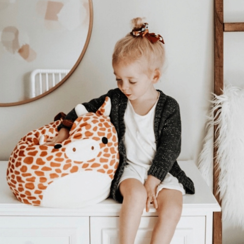 Large giraffe squishmallow
